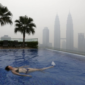 Malaysia đóng cửa trường học toàn quốc vì khói bụi